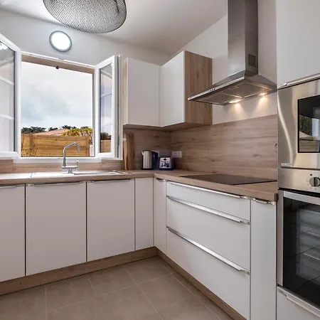 Casa de Férias L'hirondelle Verte - Charmante Maison Pour 6 Voyageurs Dolus d'Oléron